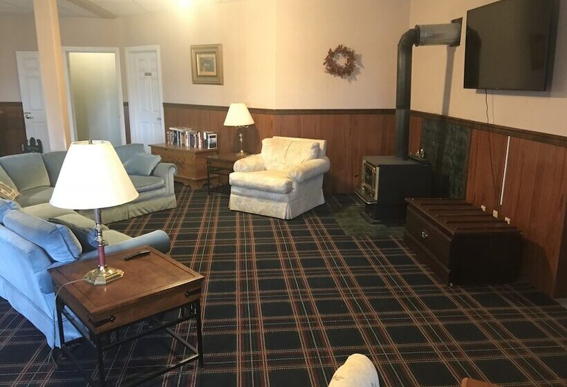 Bed and Breakfast Long House Manor B And B