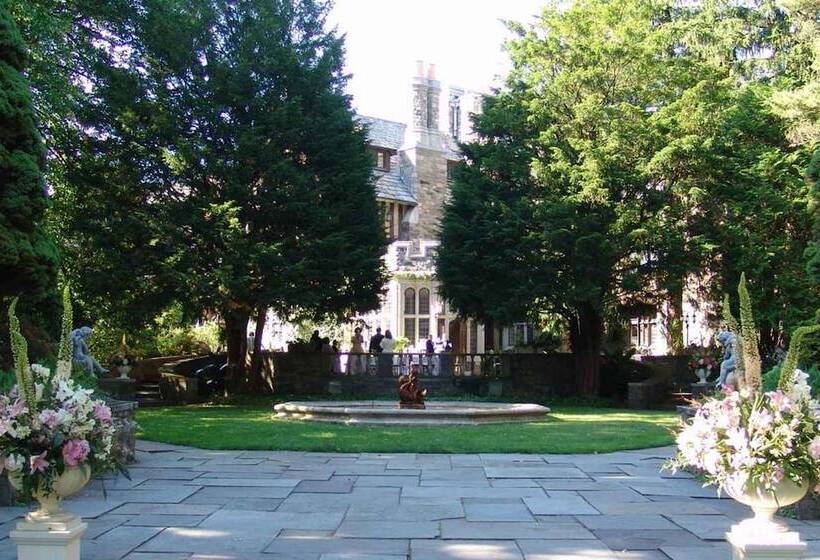 צימר The Castle At Skylands Manor