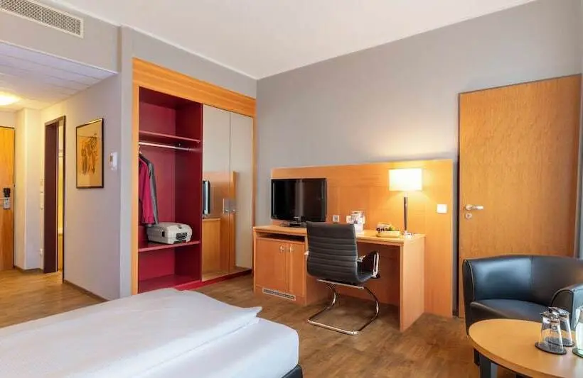 Hotelli Plaza Premium Köln