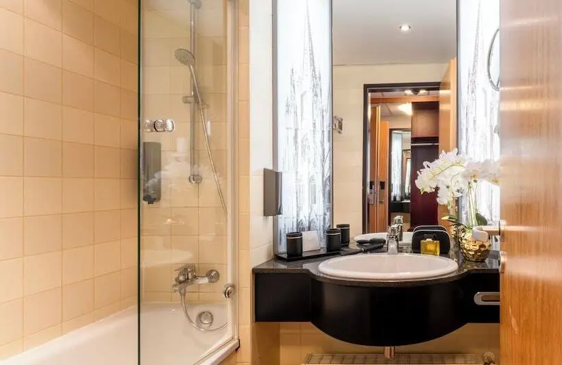Hotelli Plaza Premium Köln