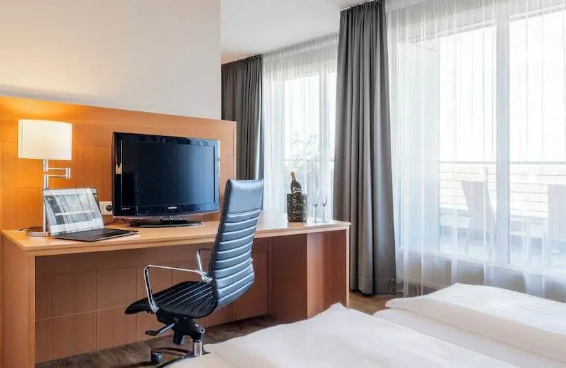Hotelli Plaza Premium Köln