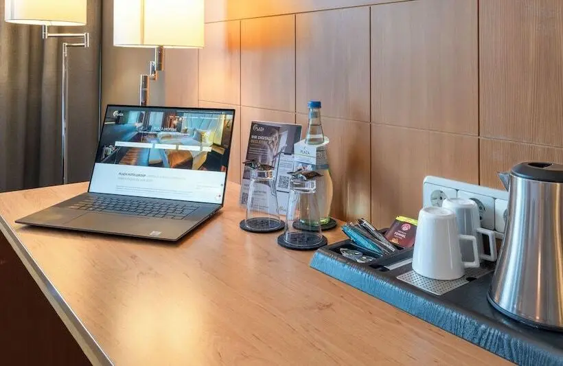 Hotelli Plaza Premium Köln