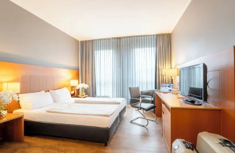 Hotelli Plaza Premium Köln