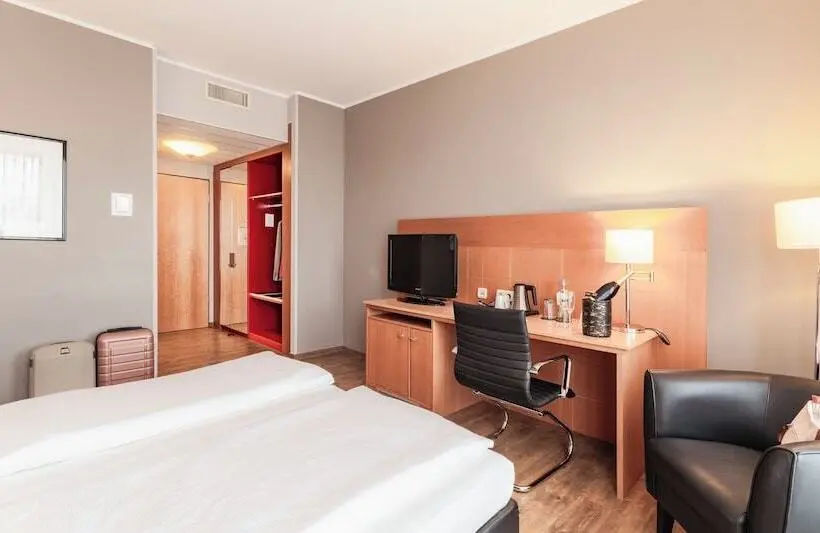 Hotelli Plaza Premium Köln