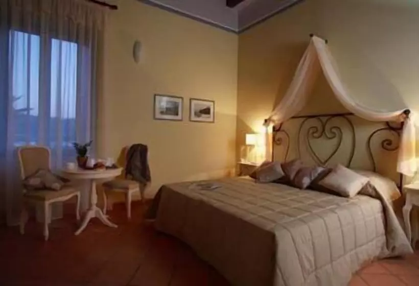 هتل Villa Sgariglia Resort Campolungo