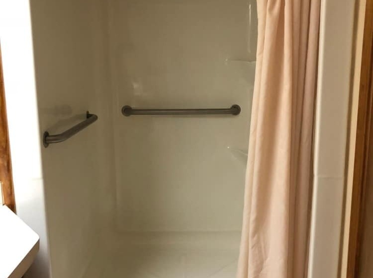 فندق على الطريق Riverwood Inn Of Glenwood