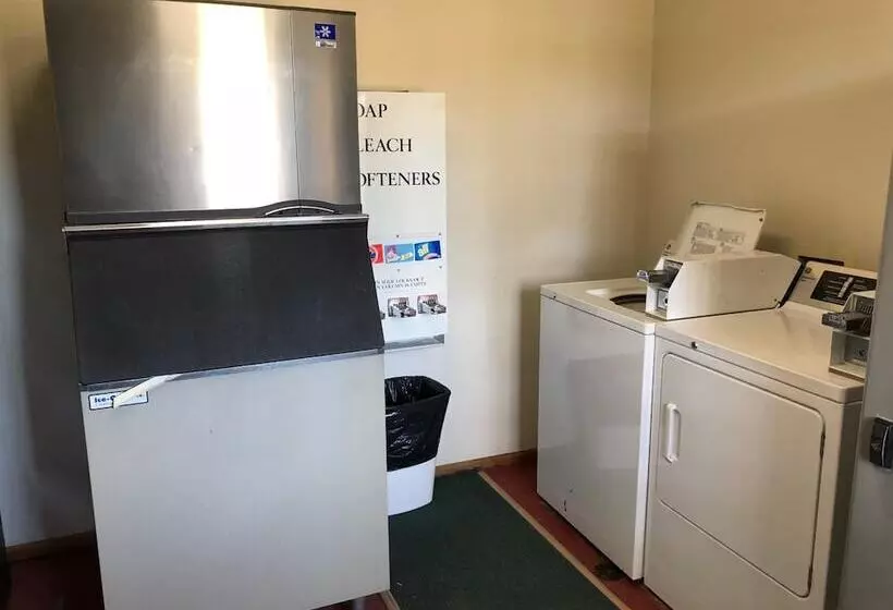 Motelli Riverwood Inn Of Glenwood