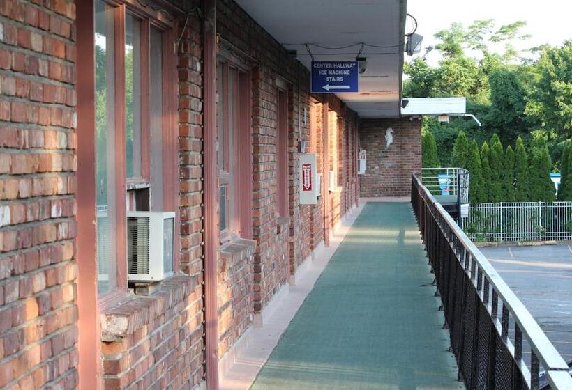 モーテル Tides Motor Inn At Stehli Beach