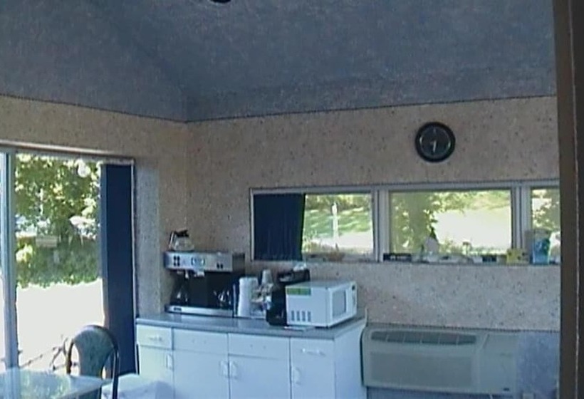 モーテル Tides Motor Inn At Stehli Beach