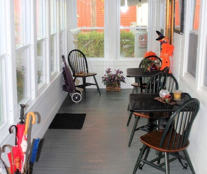 The Bradford House B&b