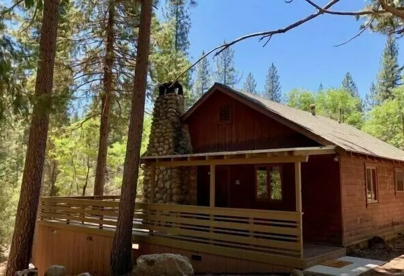 Yosemite Scenic Wonders Along The River