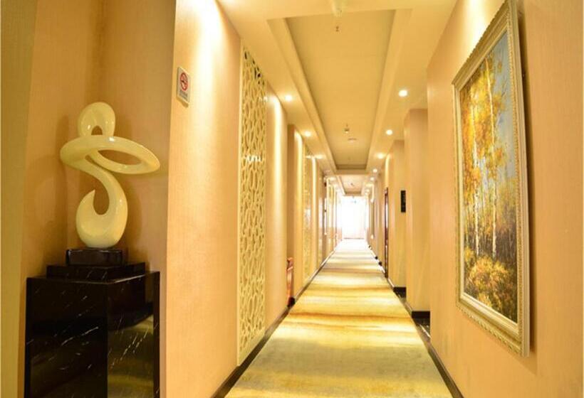 Lavande Hotel Wuhan Railway Station