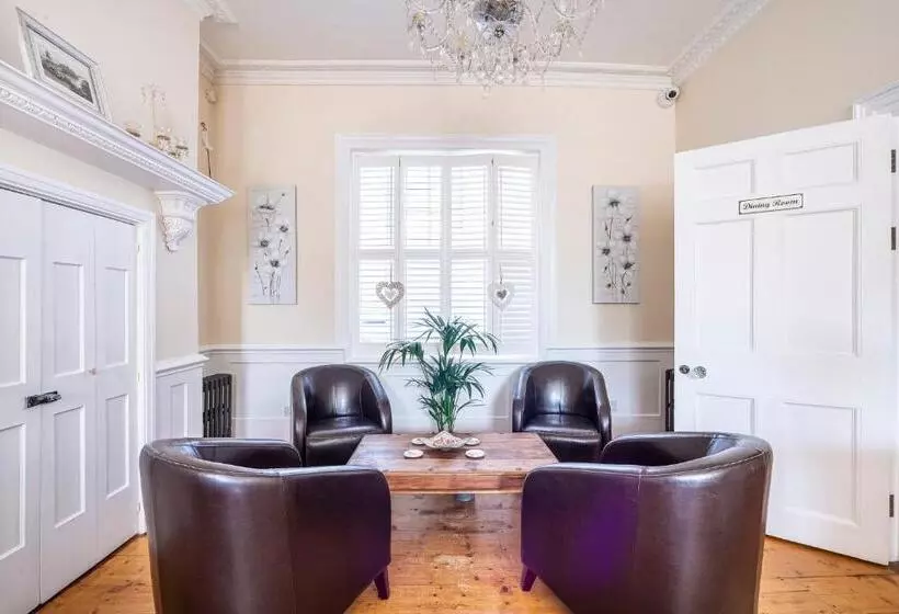 Nocleg ze śniadaniem Hamiltons Boutique