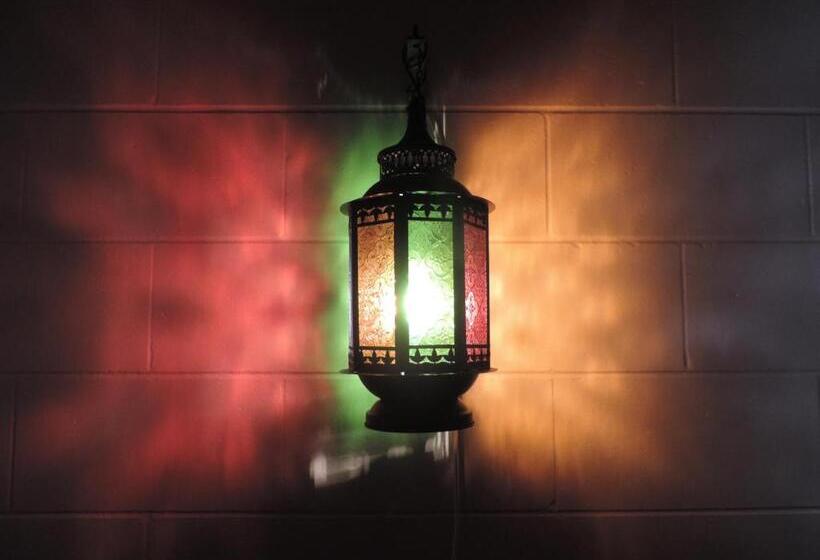 Childers Oasis Motel