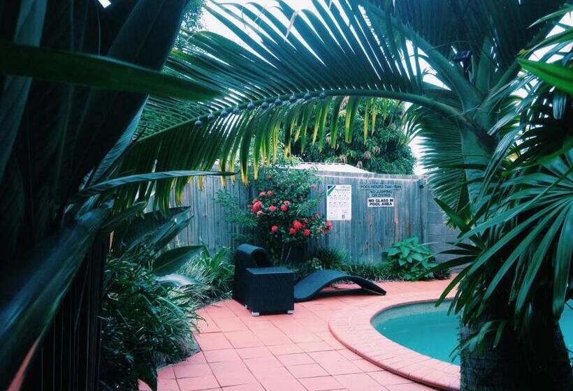 Childers Oasis Motel