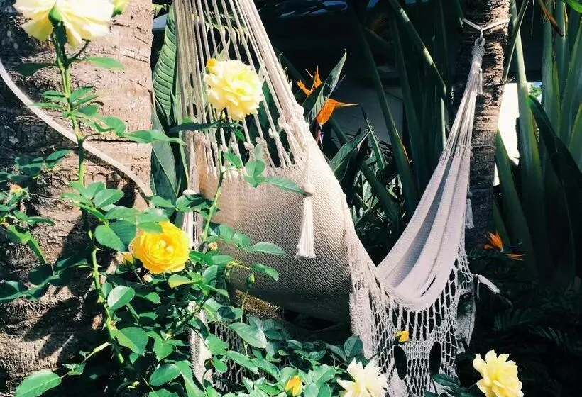 Childers Oasis Motel