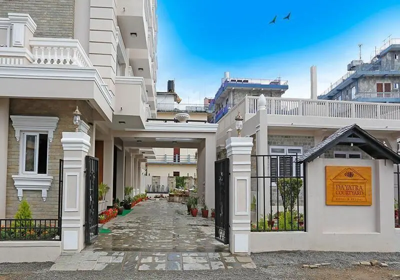 Da Yatra Courtyard Hotel & Resort
