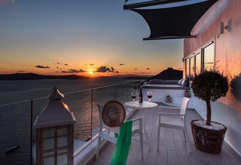 Fira Deep Blue Suites