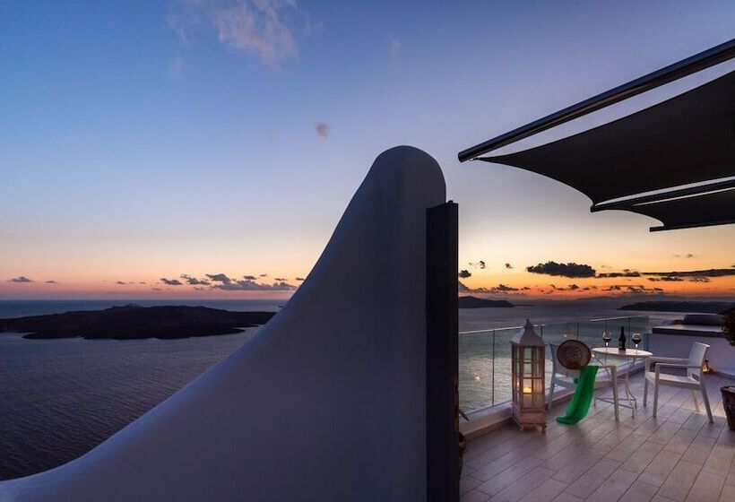 Fira Deep Blue Suites