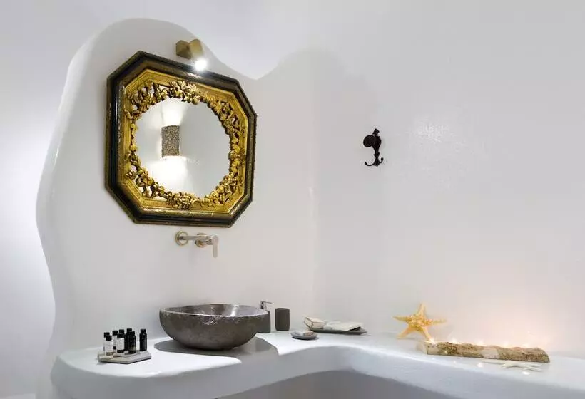 Fira Deep Blue Suites