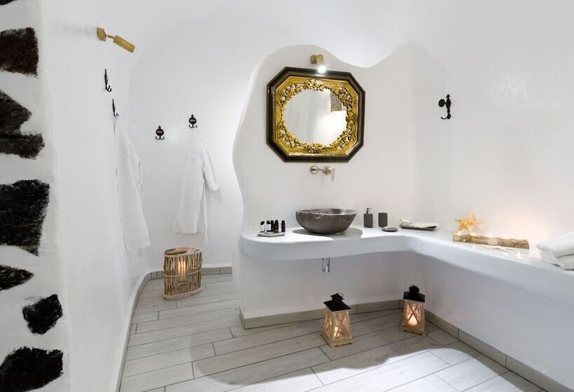 Fira Deep Blue Suites