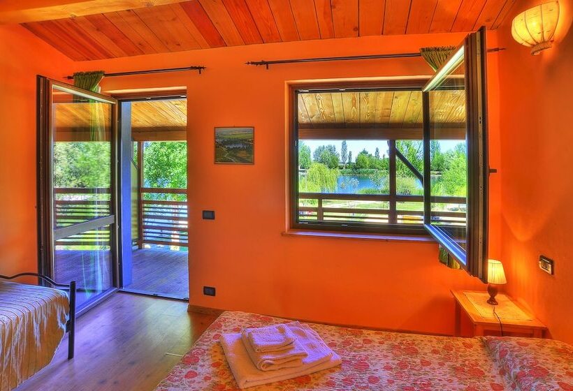 Отель Agriturismo Ai Due Laghi