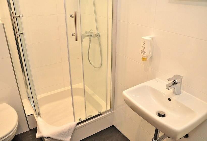 فندق Am Martinsberg