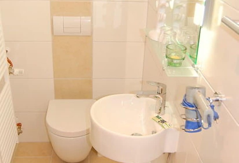 فندق Am Martinsberg