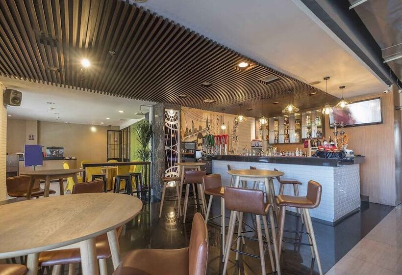 בית מלון כפרי Aswin