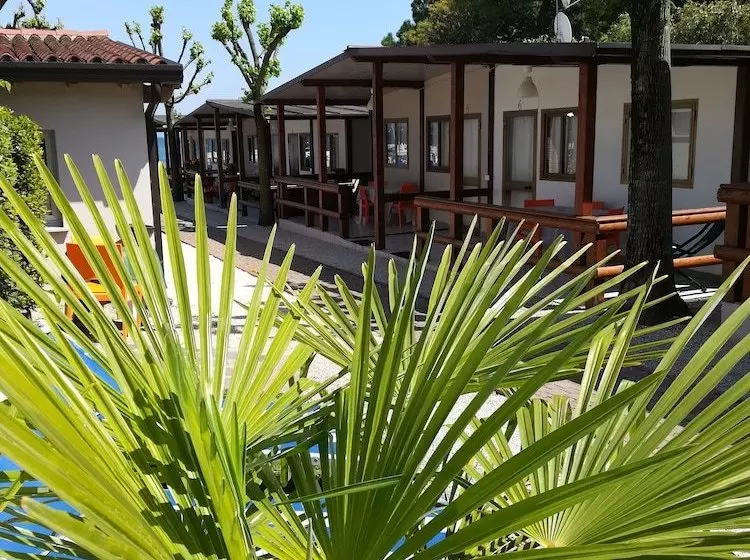 Отель Camping Villaggio Dei Tigli