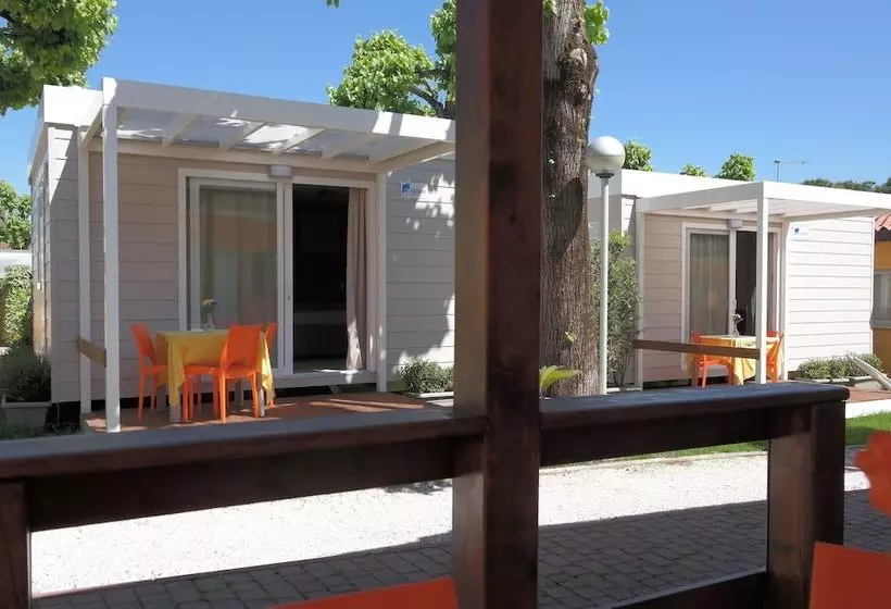 Отель Camping Villaggio Dei Tigli