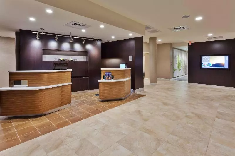 ホテル Courtyard By Marriott Auburn