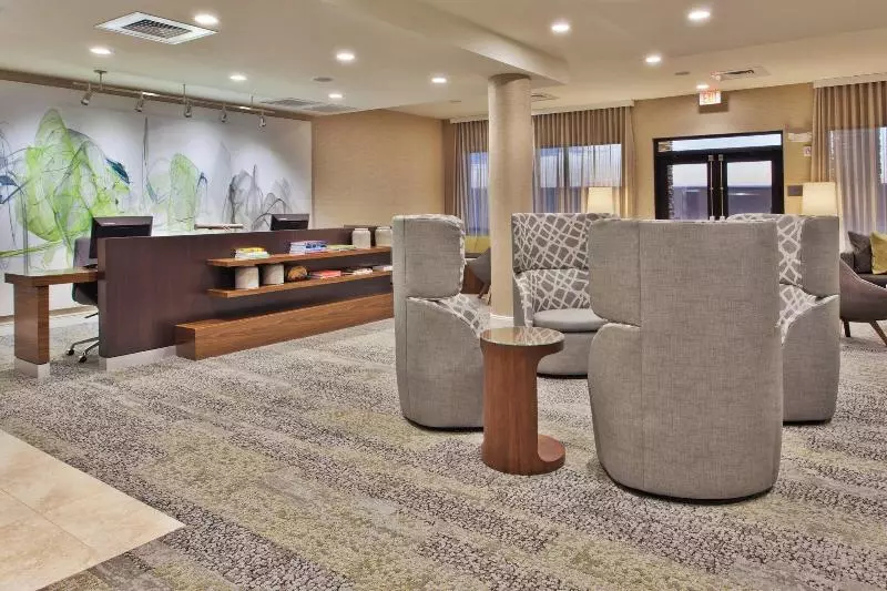 ホテル Courtyard By Marriott Auburn