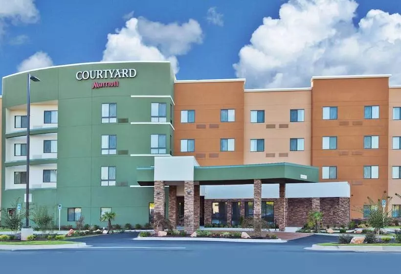 ホテル Courtyard By Marriott Auburn