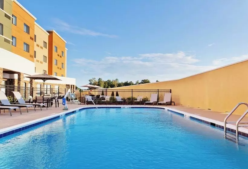 ホテル Courtyard By Marriott Auburn