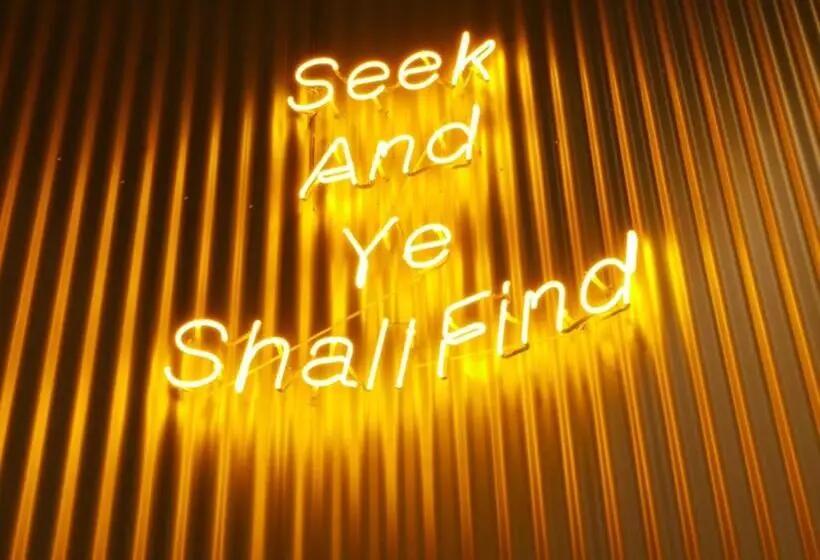 هتل کپسول Bouti City Capsule Inn