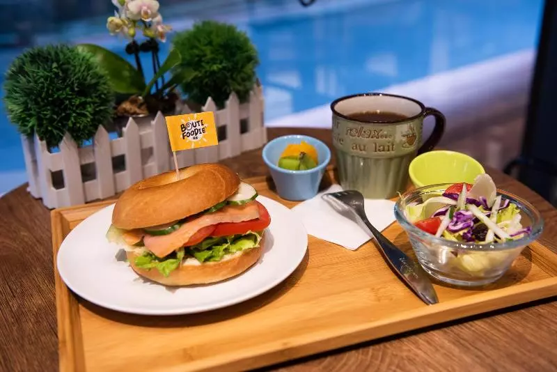 هتل کپسول Bouti City Capsule Inn