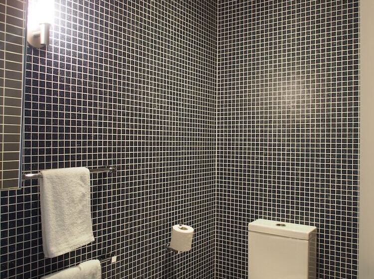 Crown Hotel Surry Hills