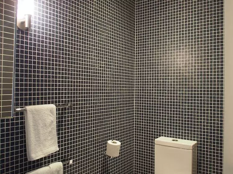 Crown Hotel Surry Hills