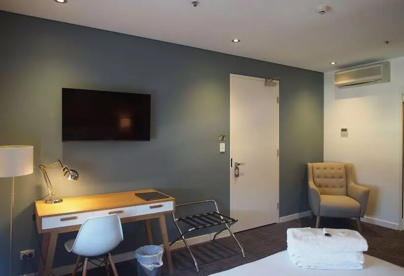 Crown Hotel Surry Hills