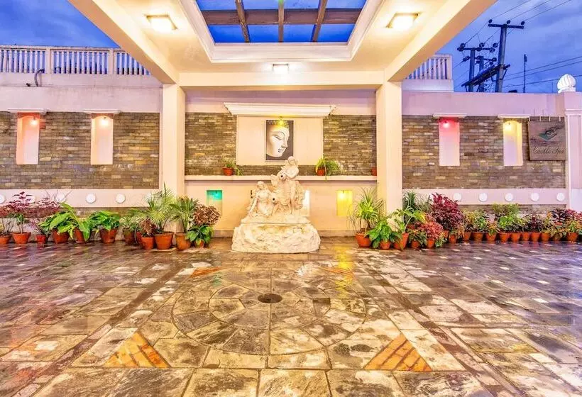 Da Yatra Courtyard Hotel & Resort