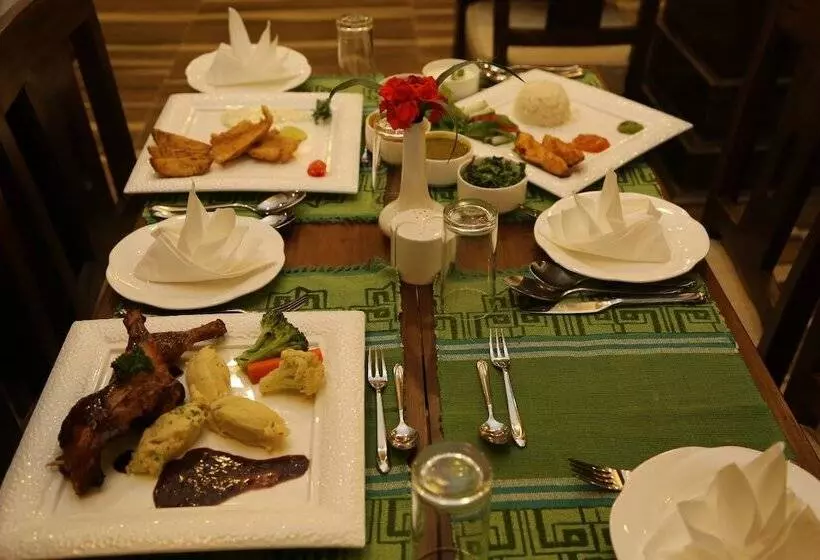 Da Yatra Courtyard Hotel & Resort