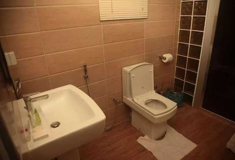 هتل Fryburg Suites
