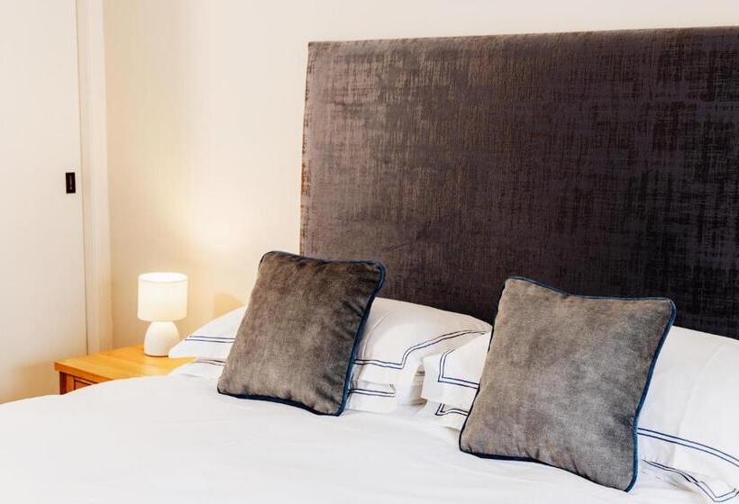 فندق Inn At Port Nan Gael