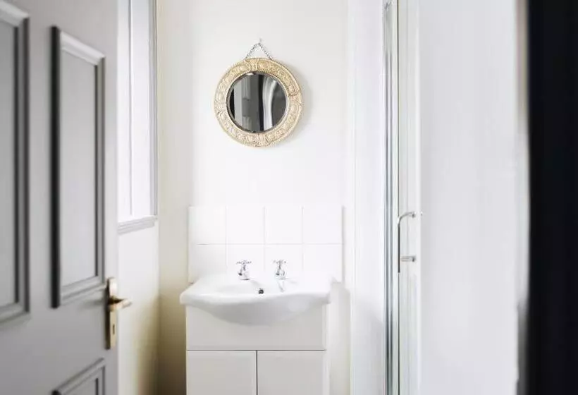 Hotel Inn At Port Nan Gael