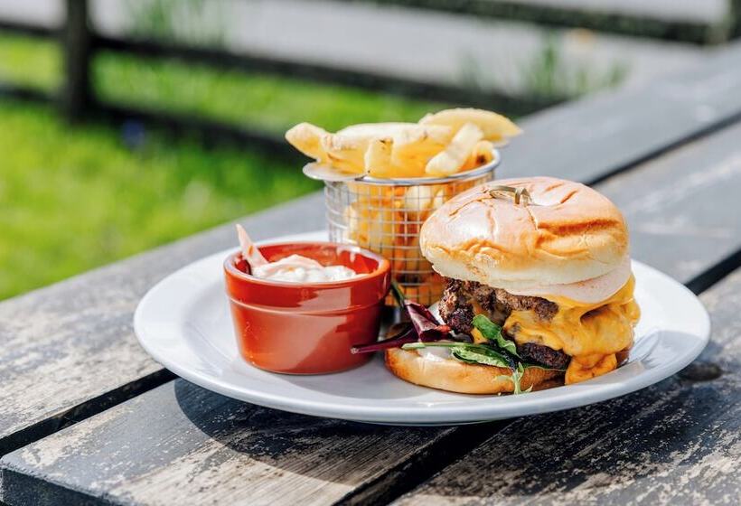 Hotel Inn At Port Nan Gael