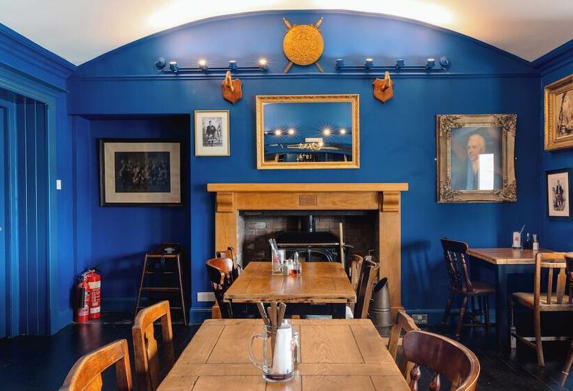 Hotel Inn At Port Nan Gael