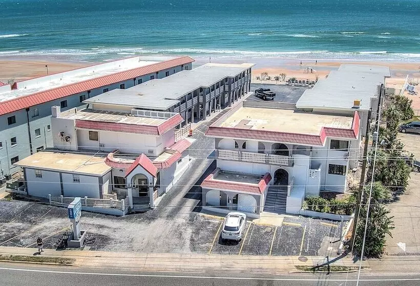Hotelli La Bella Oceanfront Inn  Daytona