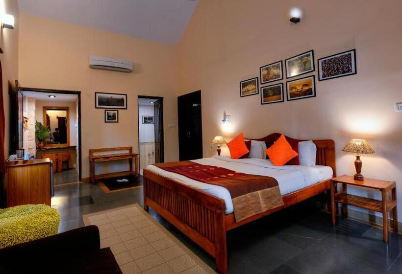 호텔 Pench Jungle Camp