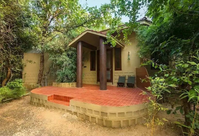 ホテル Pench Jungle Camp